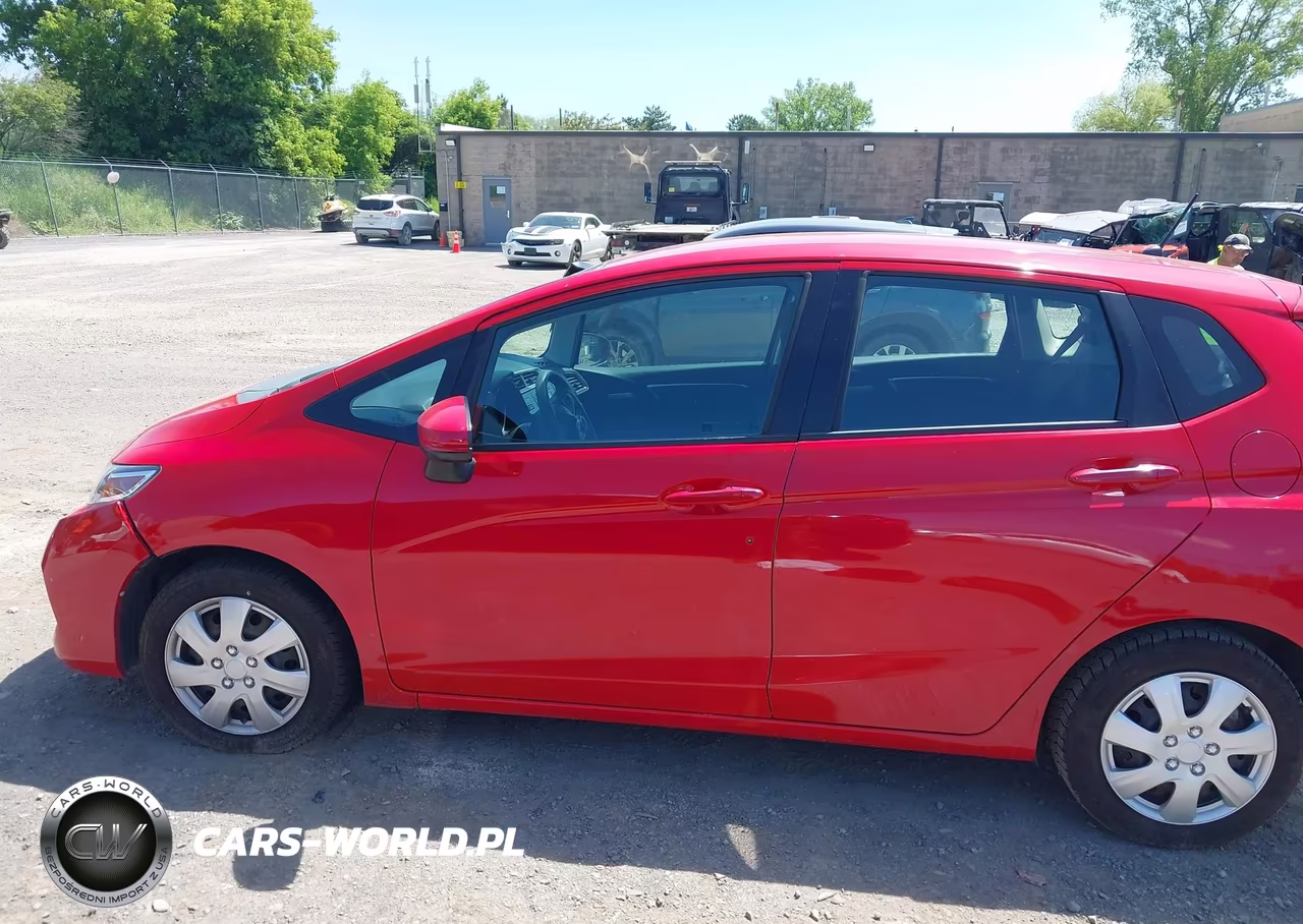 2018 Honda Fit Lx VIN:3HGGK5H46JM715863 - 14