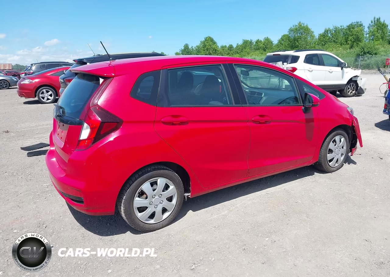 2018 Honda Fit Lx VIN:3HGGK5H46JM715863 - 4