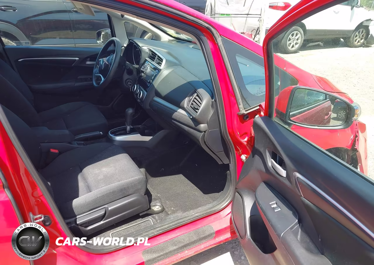 2018 Honda Fit Lx VIN:3HGGK5H46JM715863 - 5