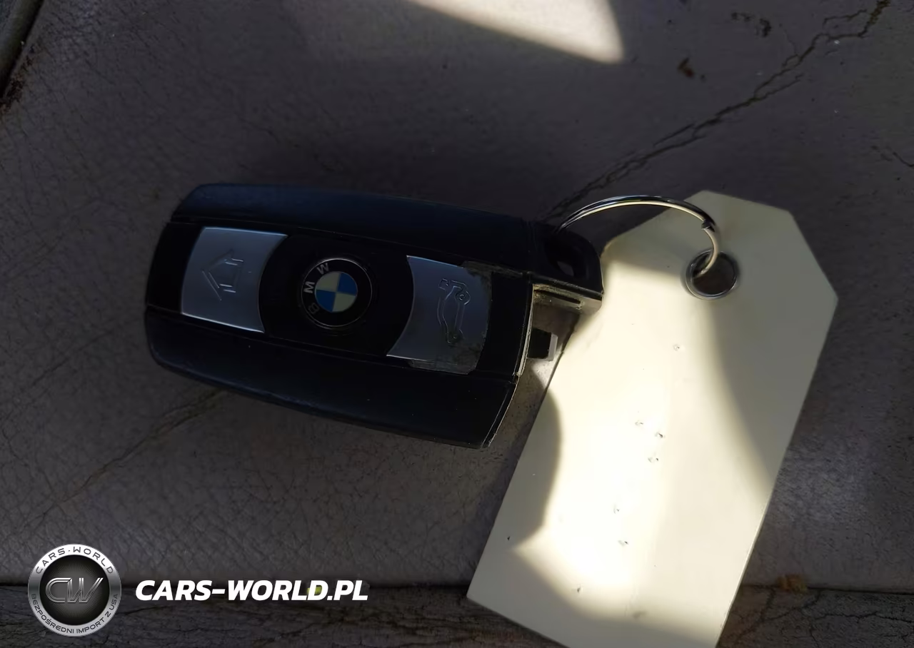 2011 BMW 328I VIN:WBAPH7G52BNN06420 - 11