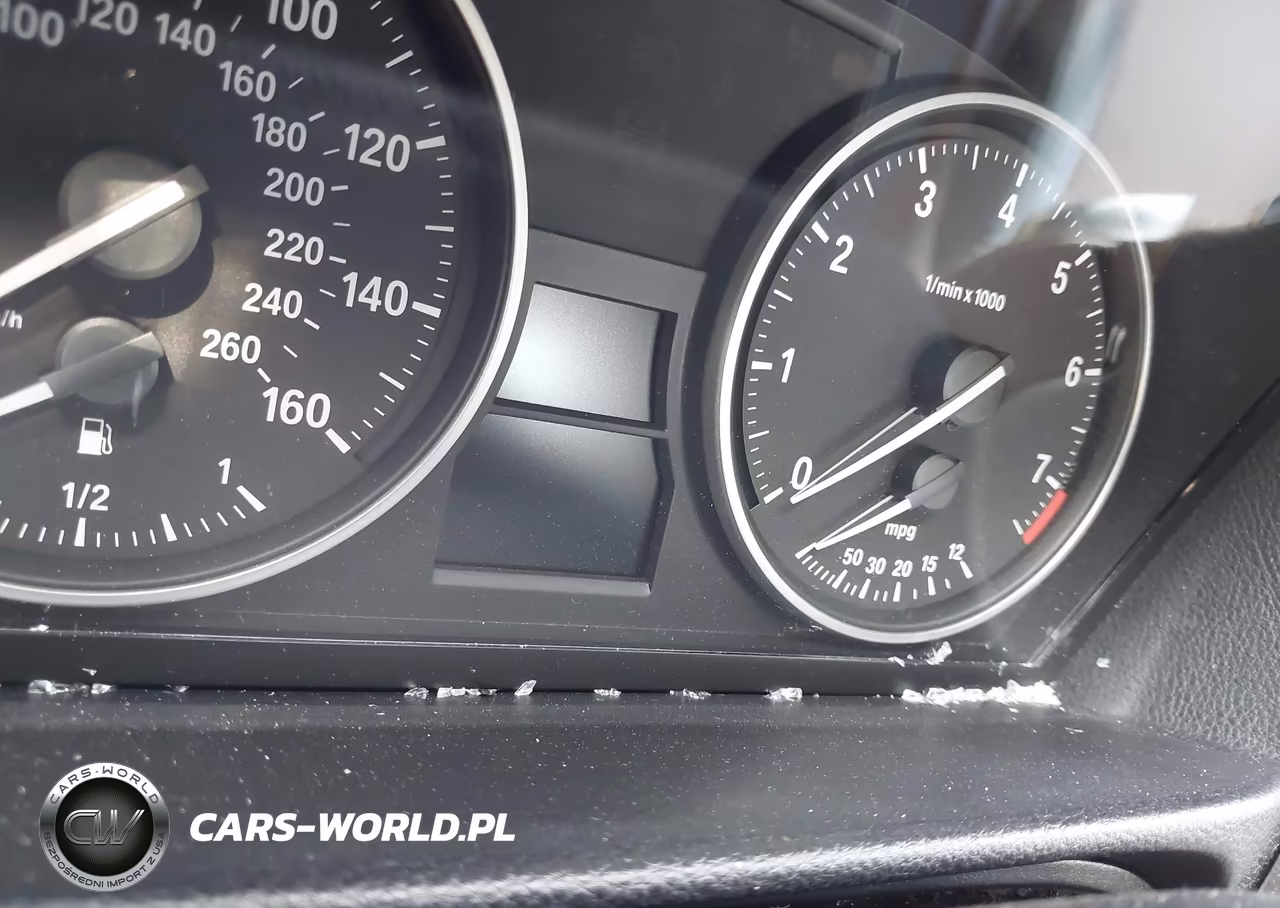 2011 BMW 328I VIN:WBAPH7G52BNN06420 - 16