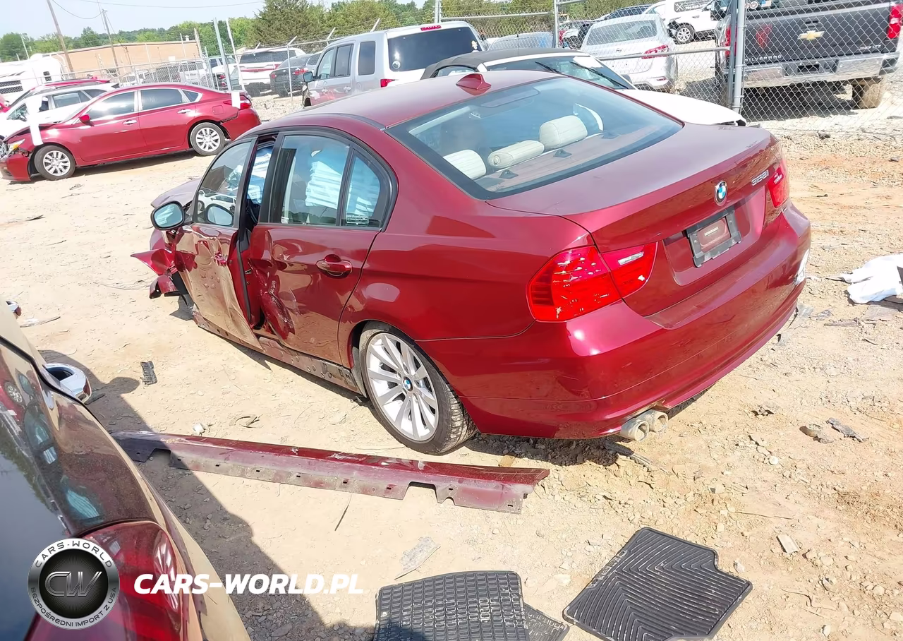 2011 BMW 328I VIN:WBAPH7G52BNN06420 - 3