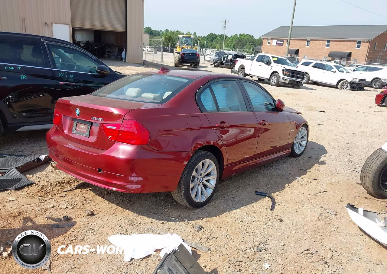 2011 BMW 328I VIN:WBAPH7G52BNN06420 - 4