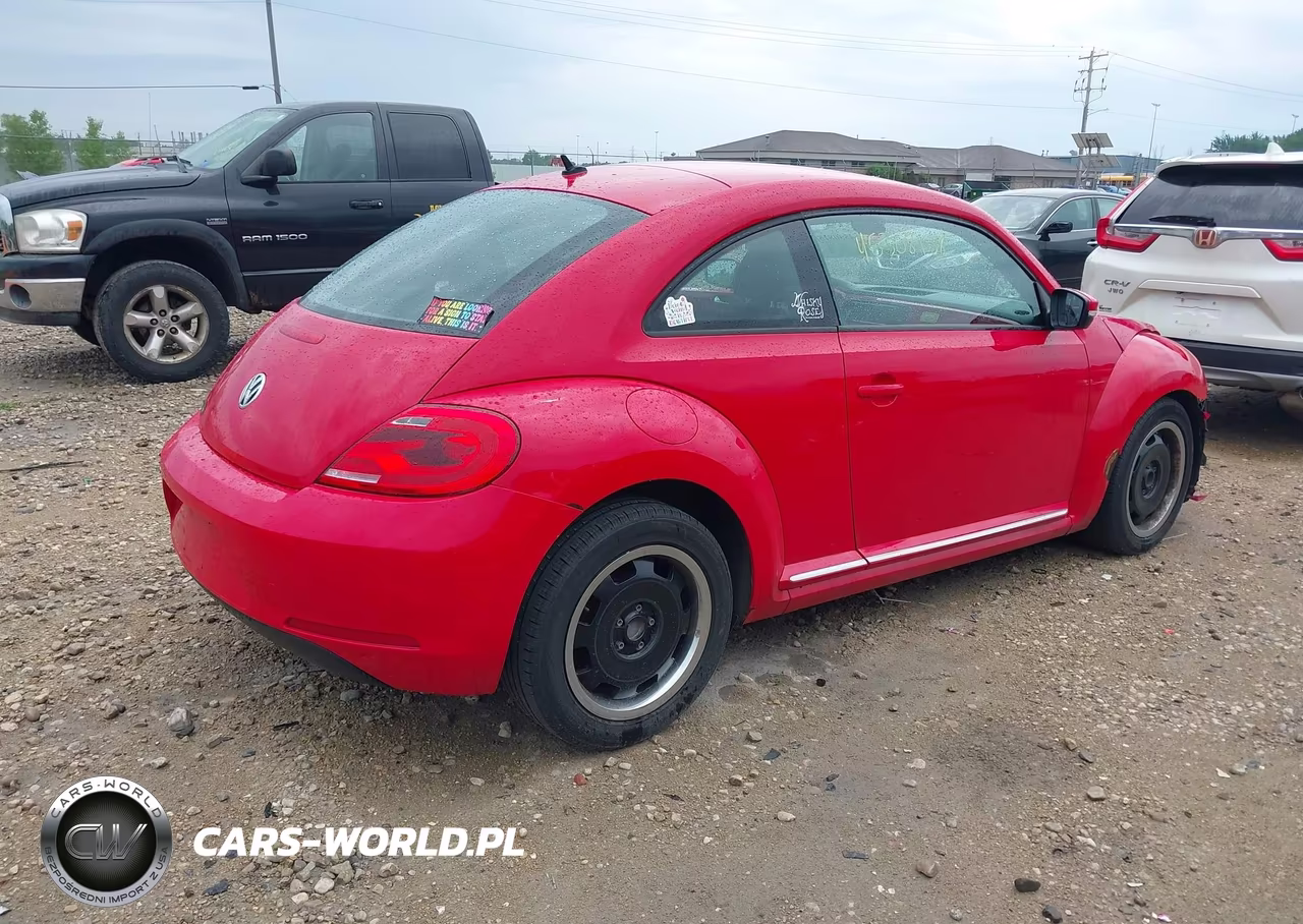 2012 Volkswagen Beetle 2.5L VIN:3VWJP7AT1CM601059 - 4