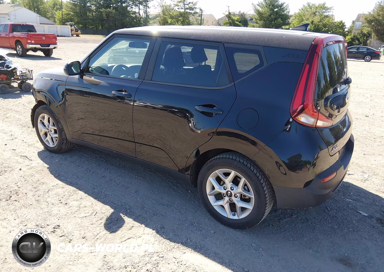 2020 Kia Soul S VIN:KNDJ23AU8L7011647 - 3
