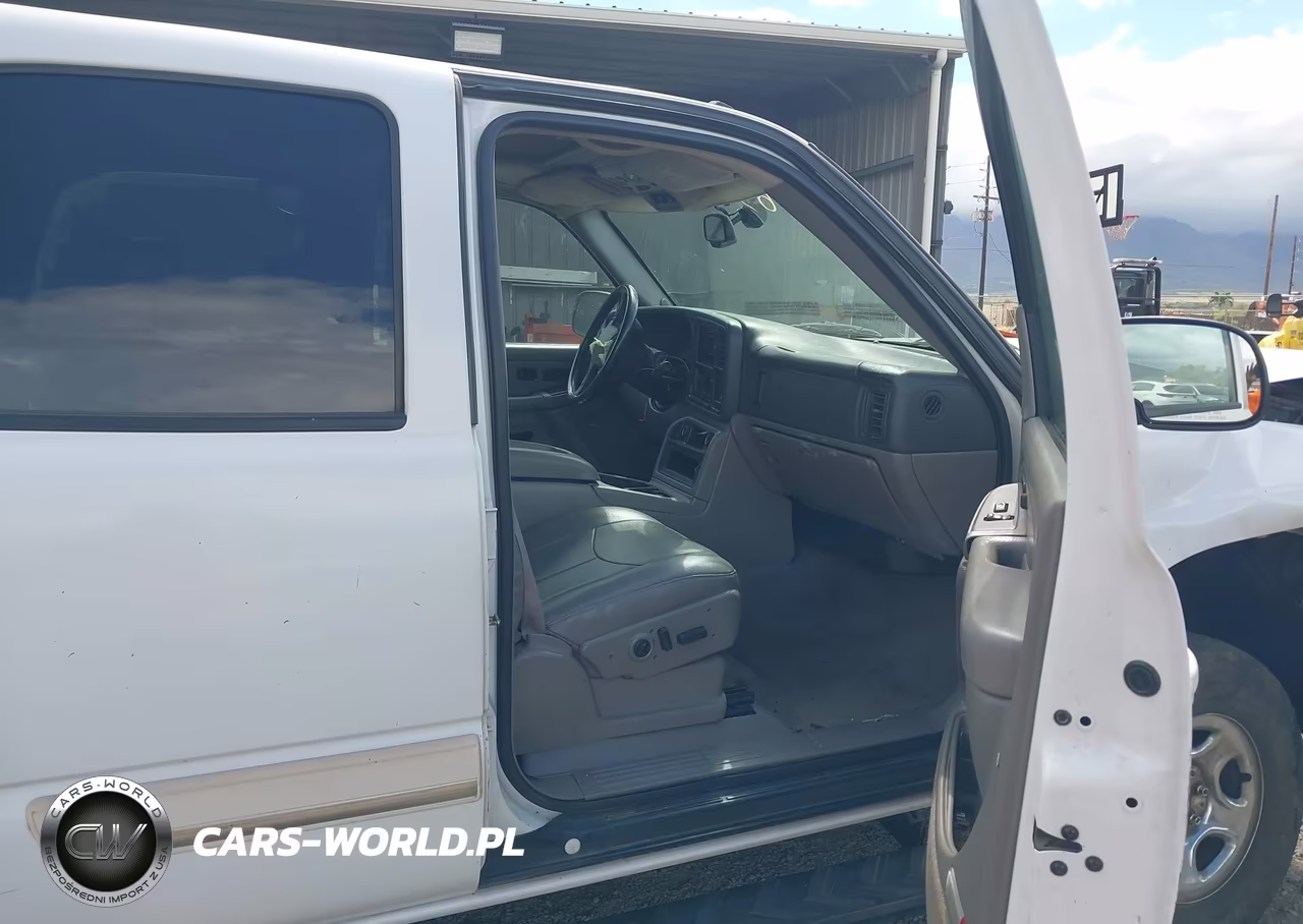 2004 Chevrolet Tahoe Lt VIN:1GNEC13T64J327440 - 5
