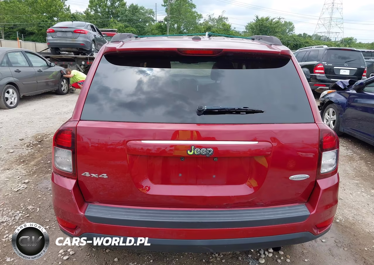 2014 Jeep Compass Latitude VIN:1C4NJDEB4ED722530 - 16
