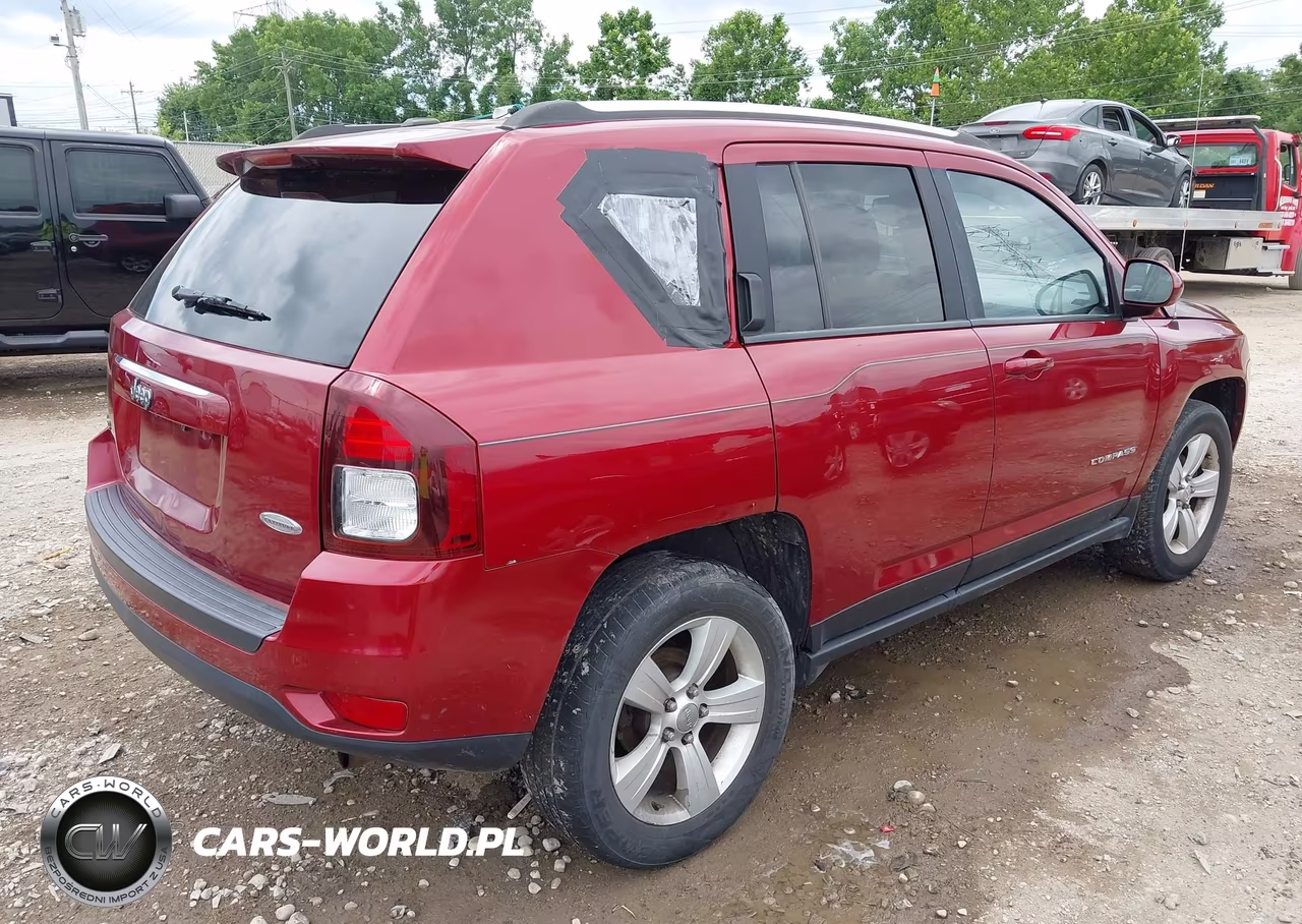 2014 Jeep Compass Latitude VIN:1C4NJDEB4ED722530 - 4