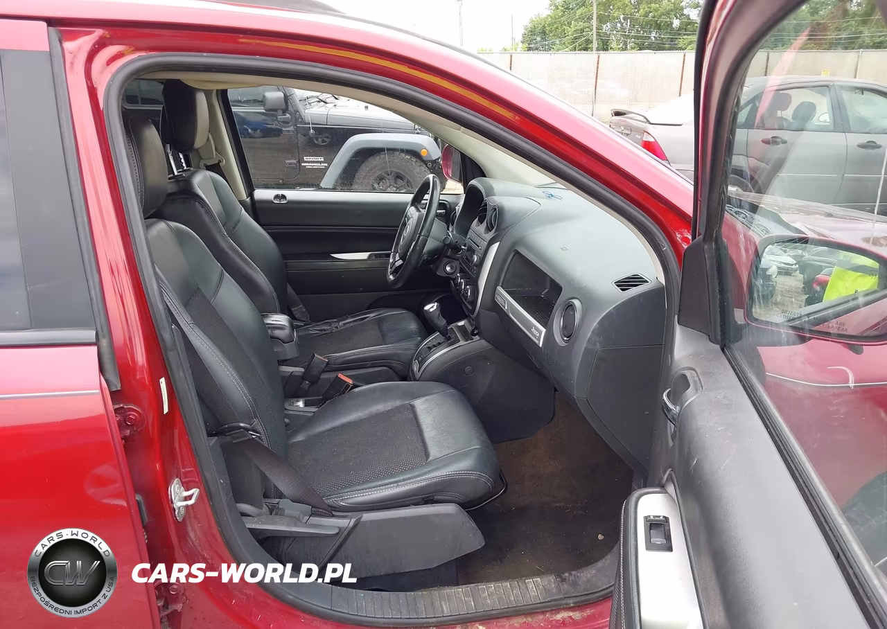2014 Jeep Compass Latitude VIN:1C4NJDEB4ED722530 - 5