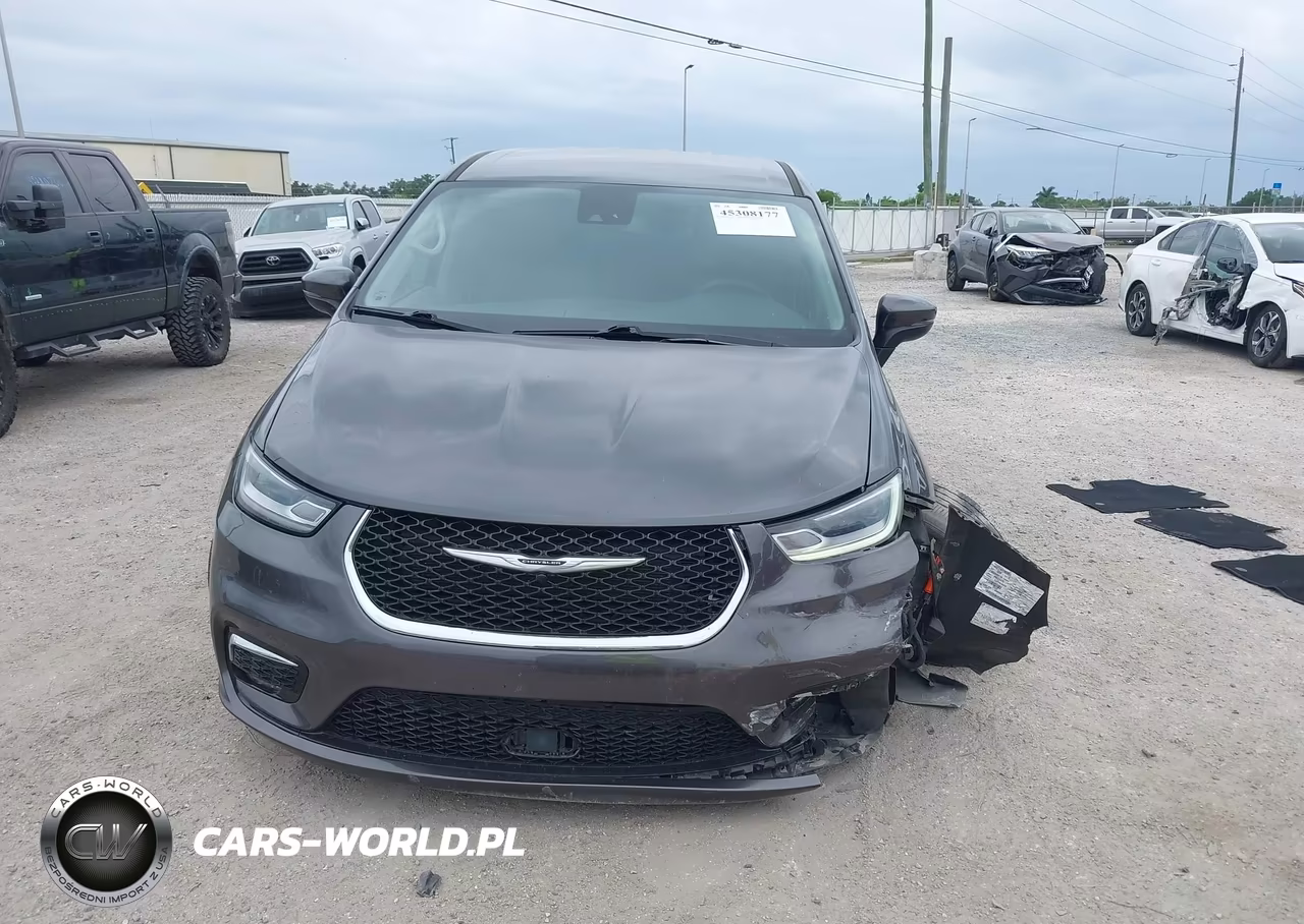 2023 Chrysler Pacifica Touring L VIN:2C4RC1BG1PR502479 - 12