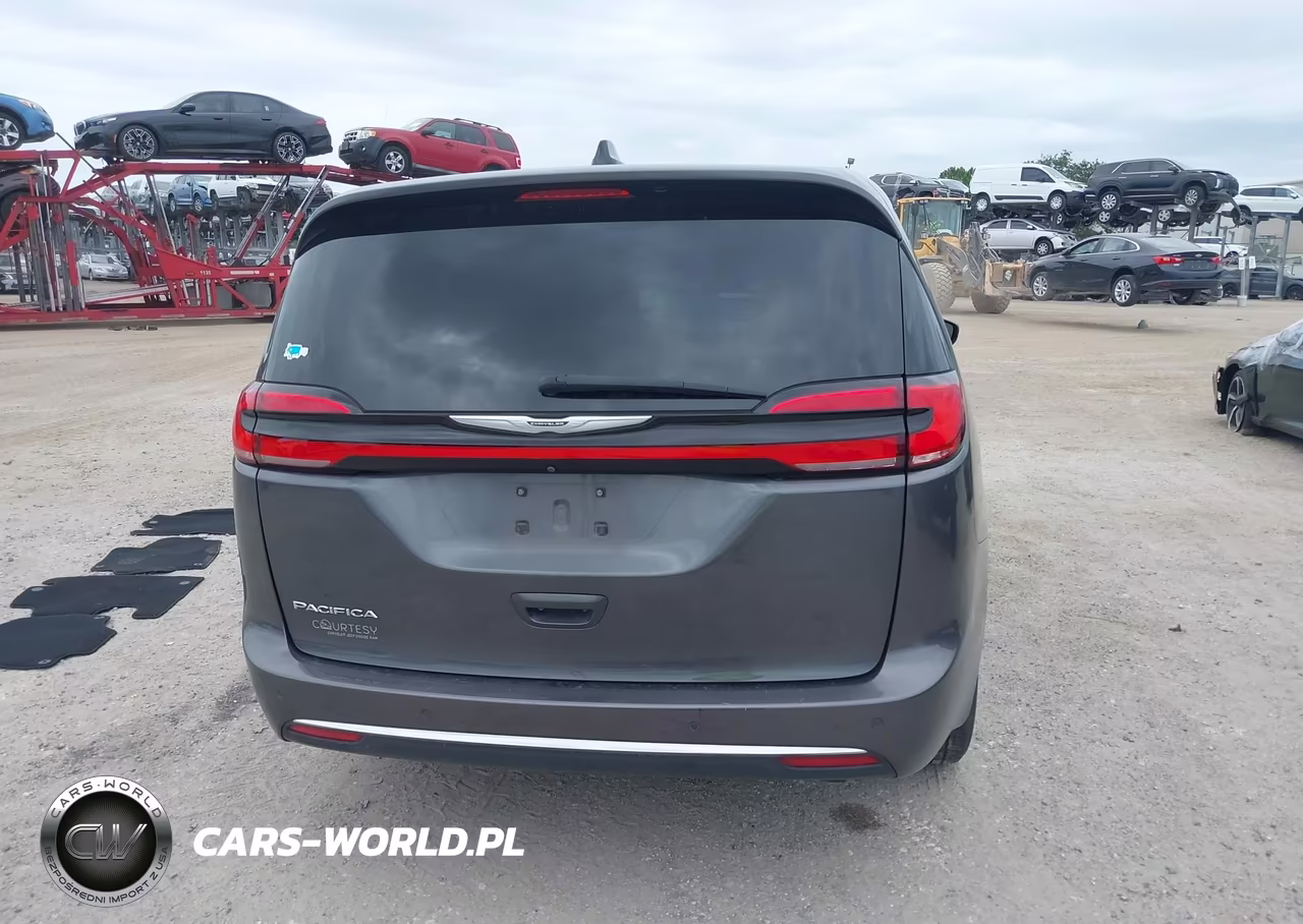 2023 Chrysler Pacifica Touring L VIN:2C4RC1BG1PR502479 - 16