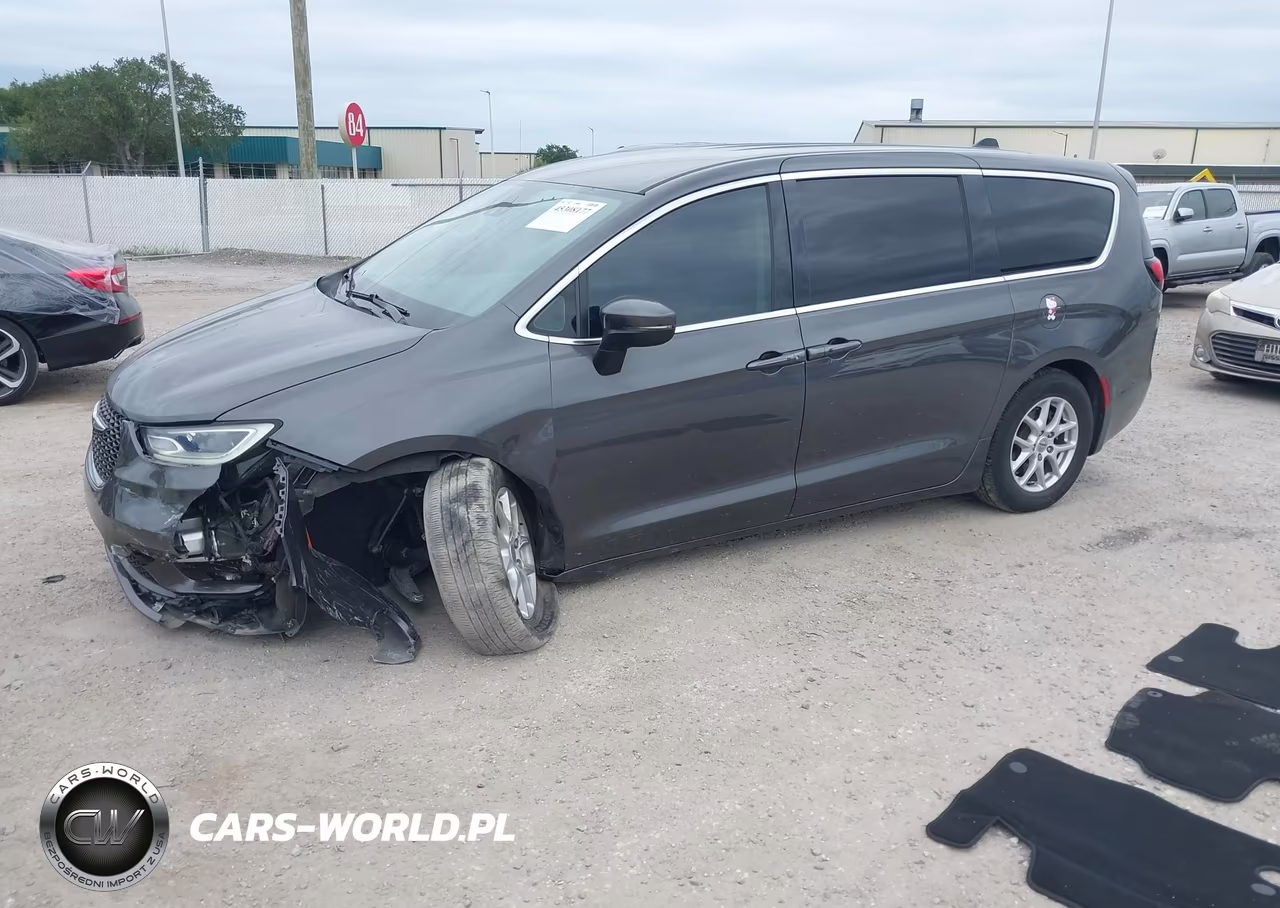2023 Chrysler Pacifica Touring L VIN:2C4RC1BG1PR502479 - 2