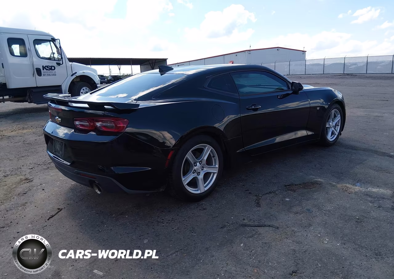 2021 Chevrolet Camaro Rwd 1Lt VIN:1G1FB1RX6M0132320 - 4