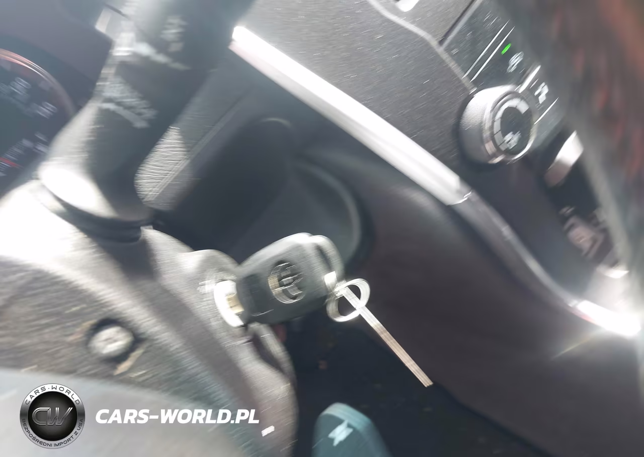 2015 Toyota Camry Se VIN:4T1BF1FK3FU900331 - 11