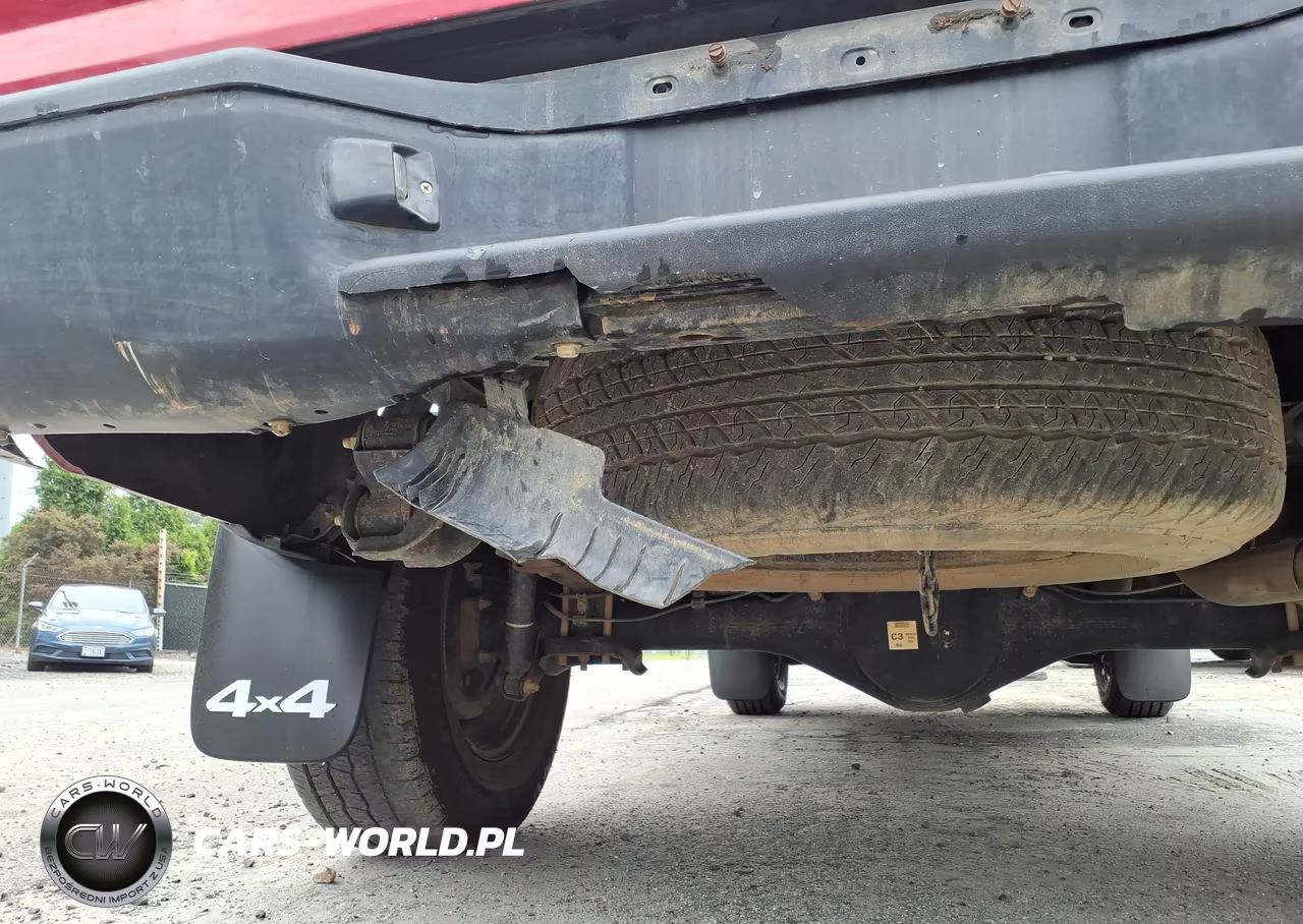 2014 Toyota Tacoma Base V6 VIN:3TMLU4EN9EM162453 - 12