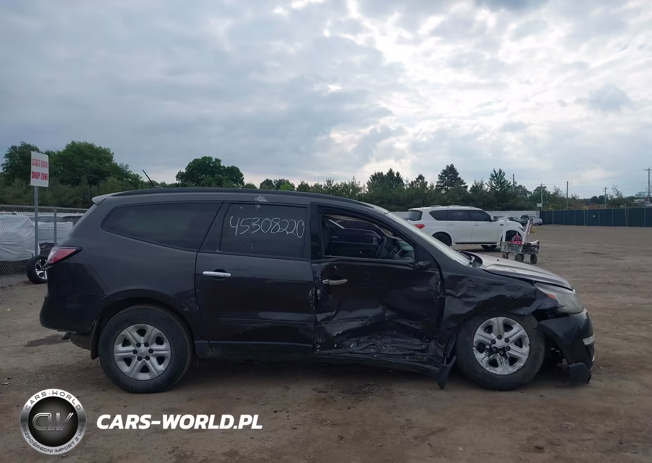 2015 Chevrolet Traverse Ls VIN:1GNKRFKD6FJ134068 - 14