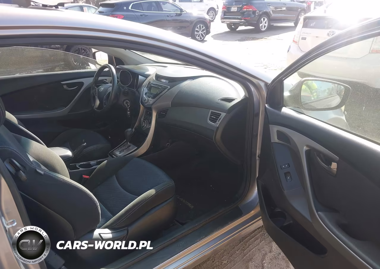 2013 Hyundai Elantra Gs VIN:KMHDH6AE7DU000286 - 5
