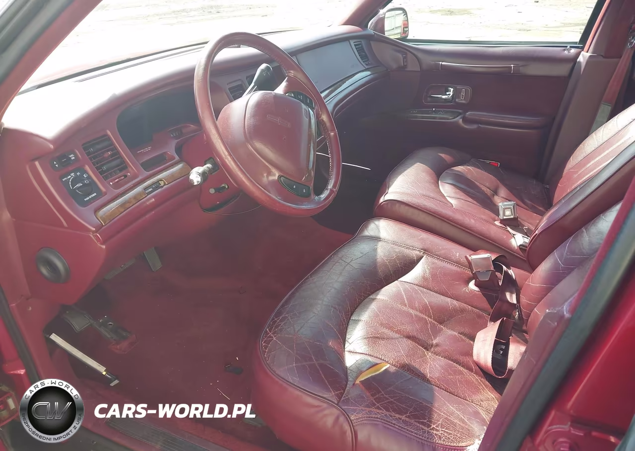 1995 Lincoln Town Car Executive VIN:1LNLM81WXSY740402 - 5