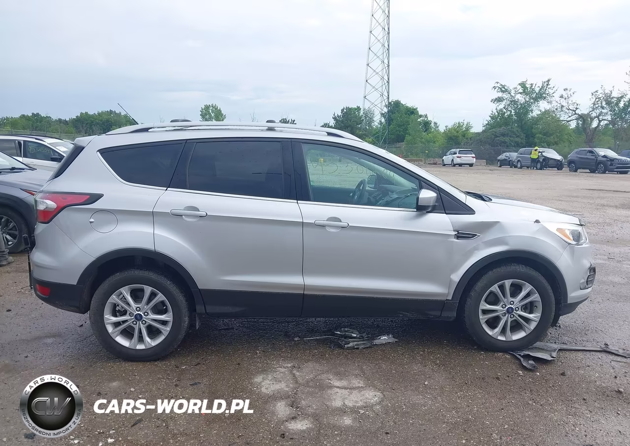 2017 Ford Escape Se VIN:1FMCU9G95HUA70202 - 13