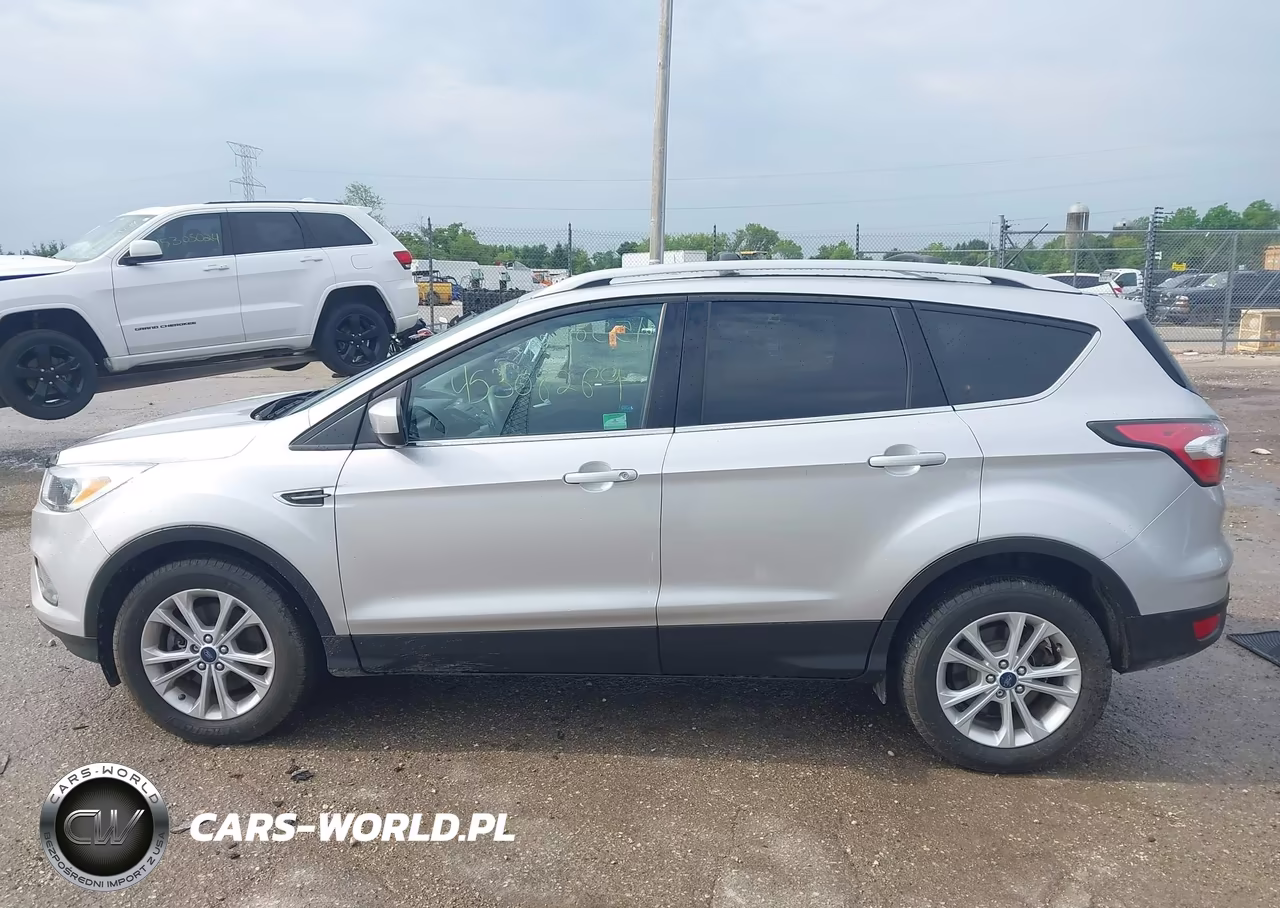 2017 Ford Escape Se VIN:1FMCU9G95HUA70202 - 14