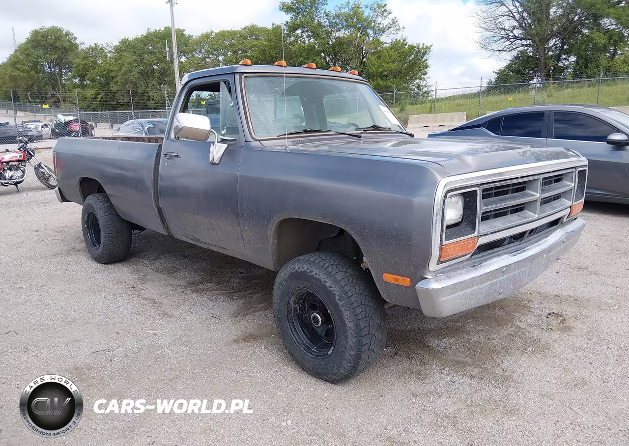 1984 Dodge W-Series W150 – zdjęcie 1 z 15
