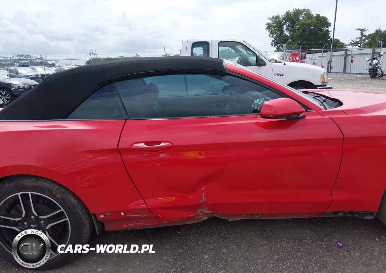 2022 Ford Mustang Ecoboost Premium VIN:1FATP8UH3N5118891 - 13