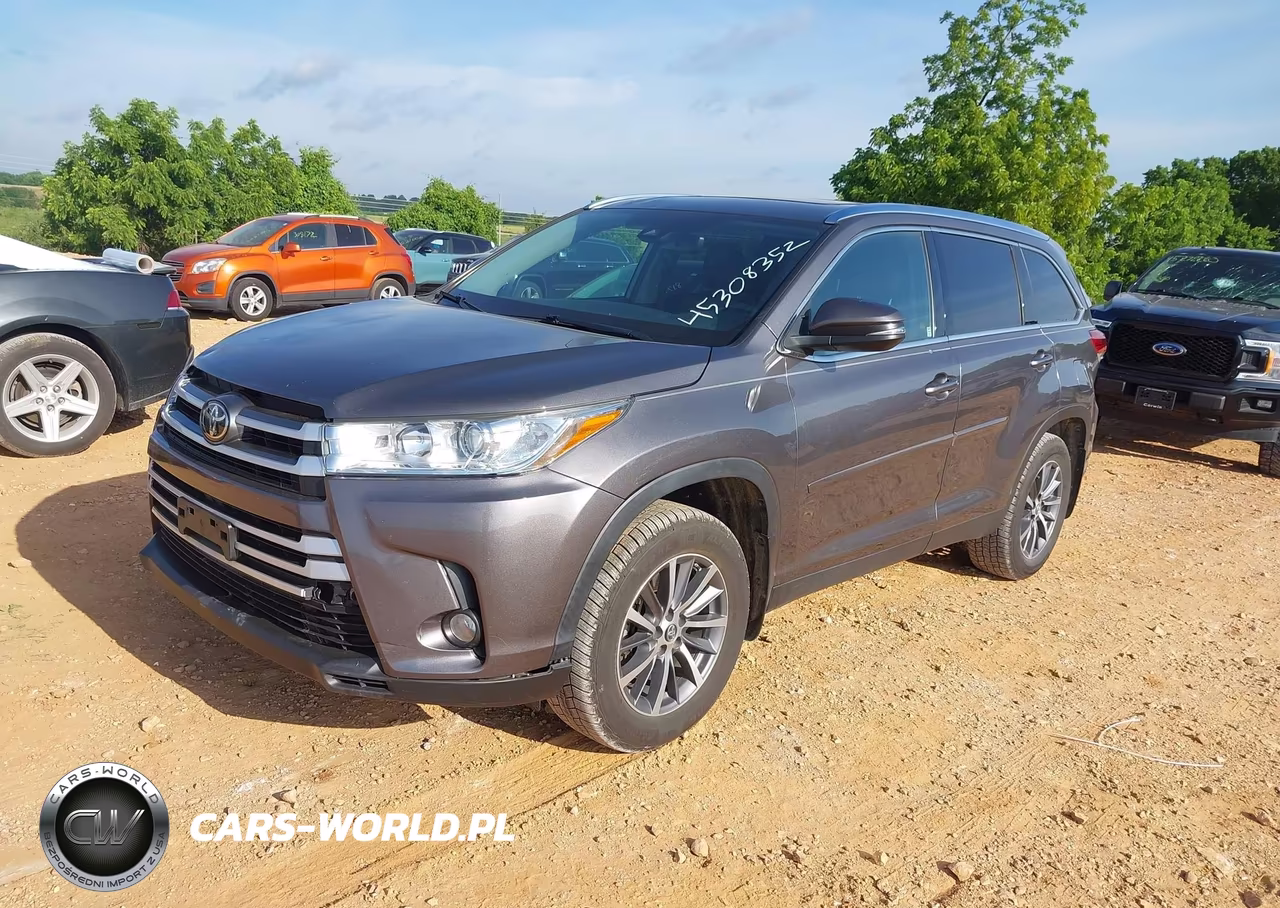 2019 Toyota Highlander Xle VIN:5TDJZRFHXKS620625 - 2
