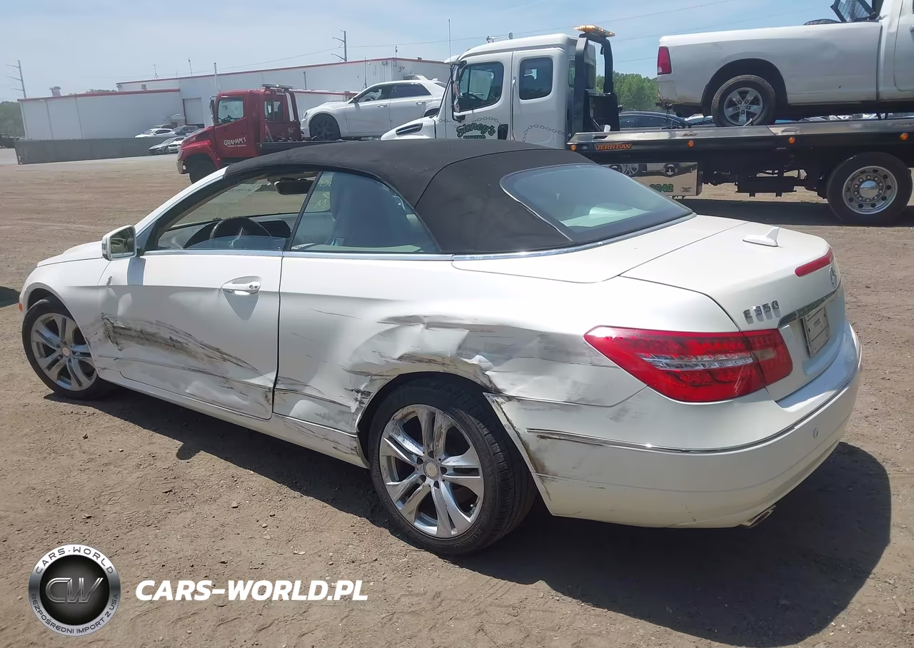 2011 Mercedes-Benz E 350 VIN:WDDKK5GFXBF105175 - 3