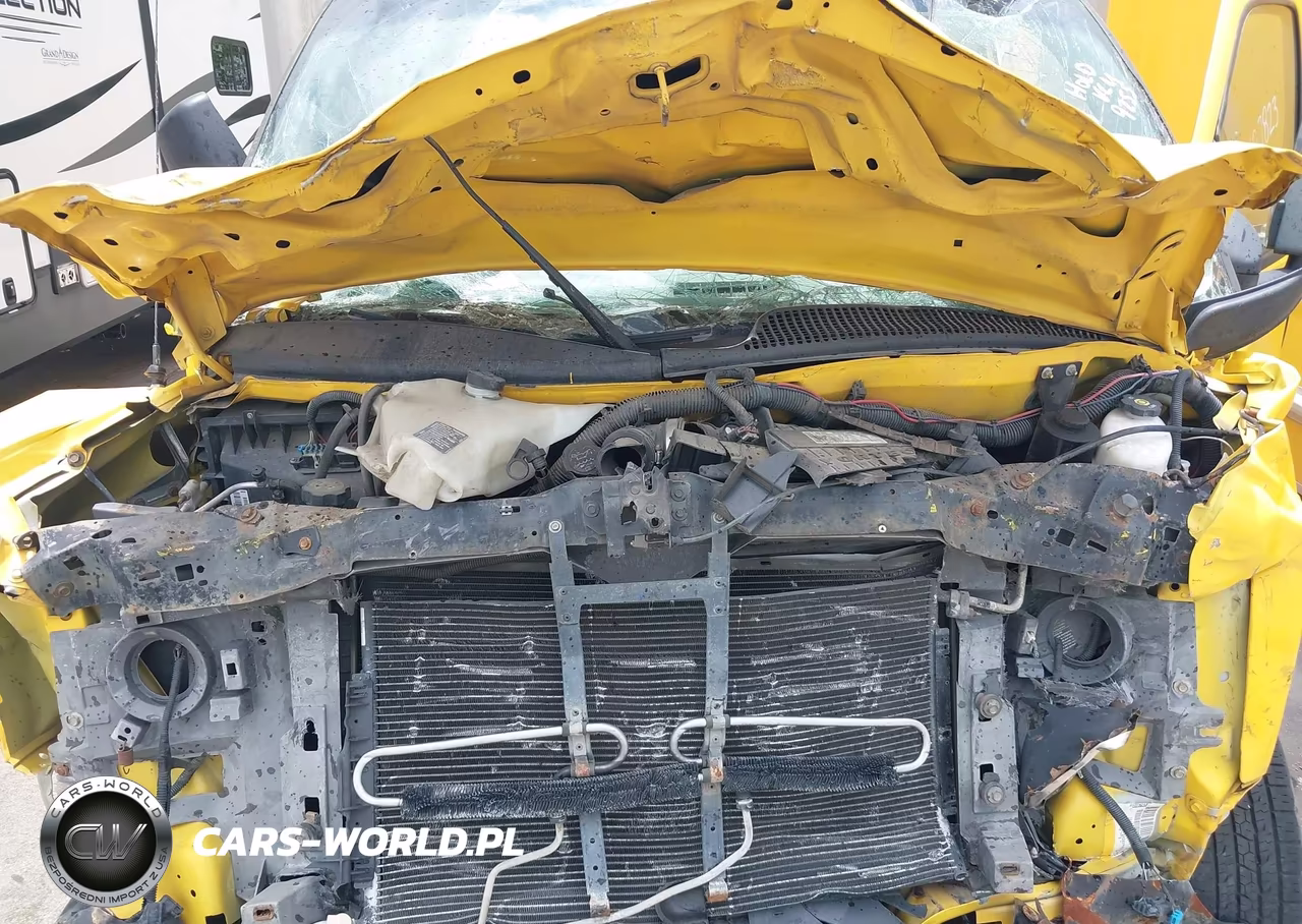 2009 GMC Savana Cutaway Work Van VIN:1GDJG31K191901818 - 9