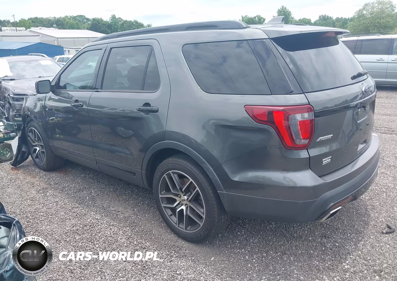 2016 Ford Explorer Sport VIN:1FM5K8GT9GGC38425 - 3