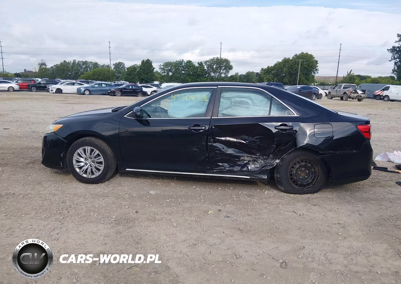 2012 Toyota Camry Le VIN:4T1BF1FK5CU031422 - 14