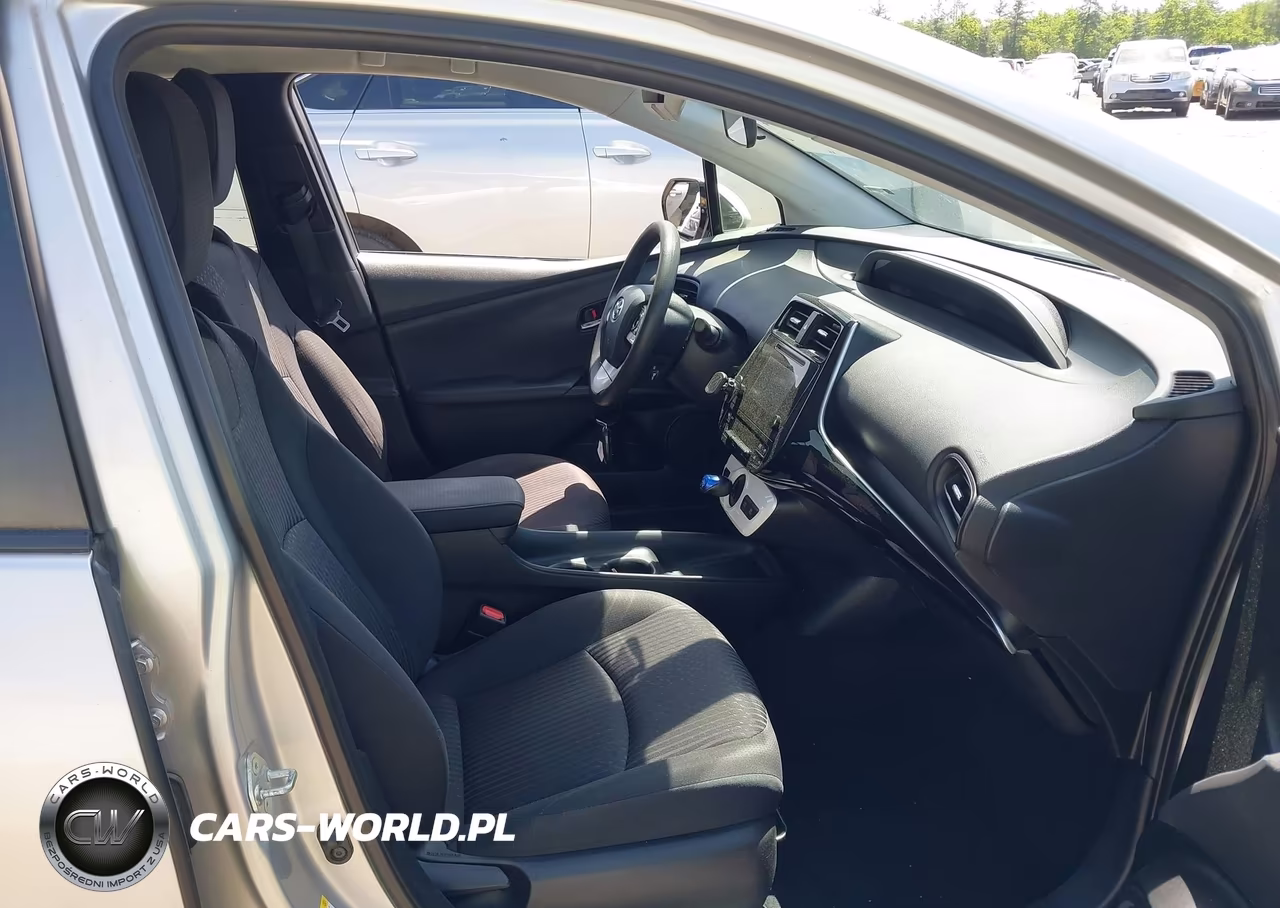 2017 Toyota Prius Two VIN:JTDKBRFU6H3565848 - 5
