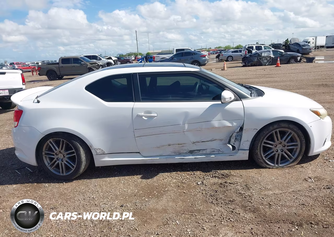 2011 Scion Tc VIN:JTKJF5C70B3019652 - 13