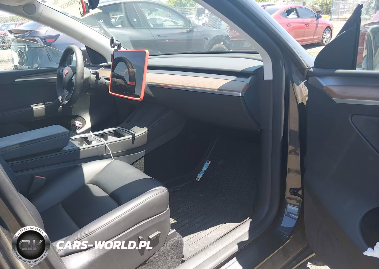 2024 Tesla Model Y Long Range Single Motor Rear-Wheel Drive-Rwd VIN:7SAYGDED5RF186542 - 5