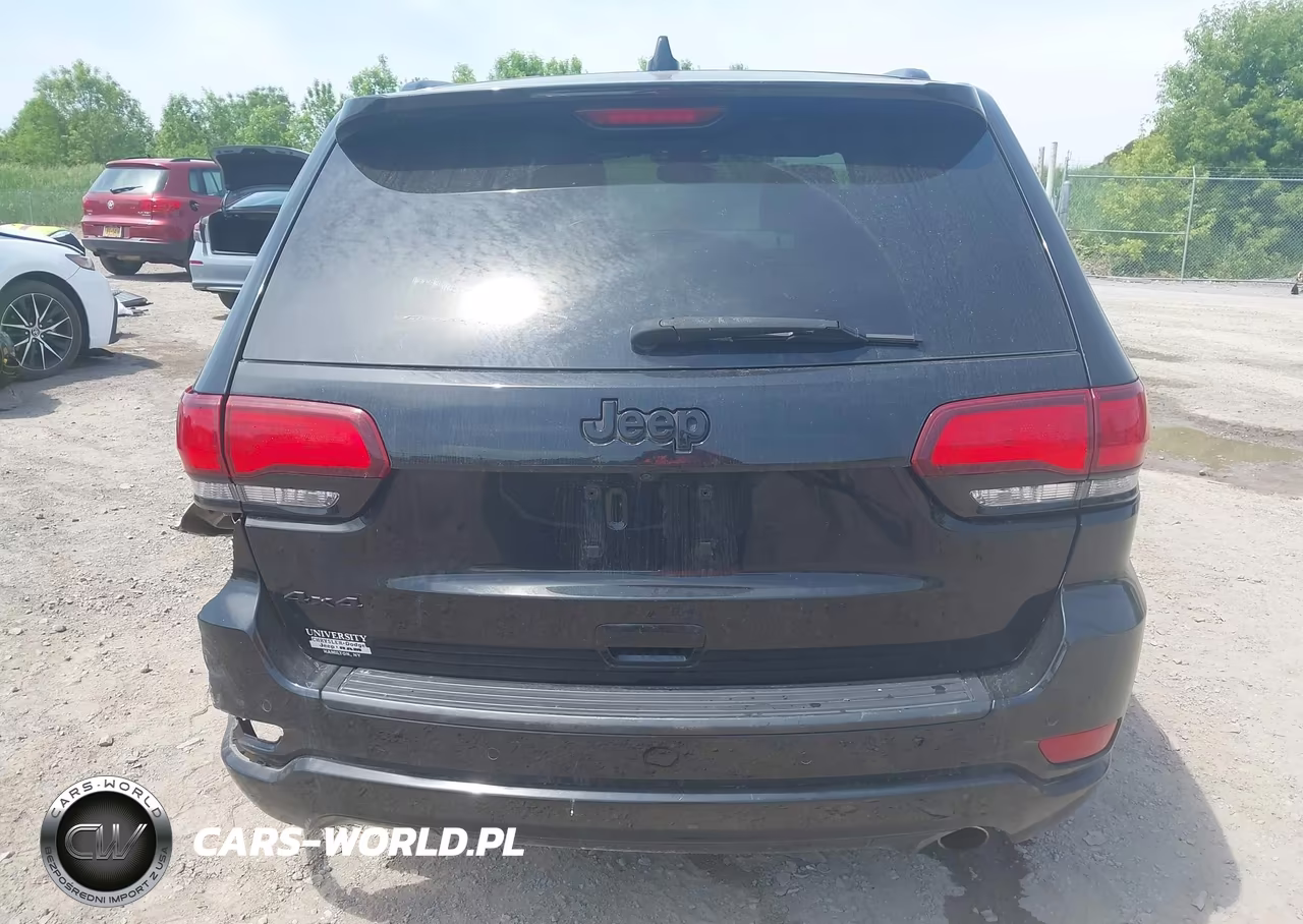 2020 Jeep Grand Cherokee Altitude 4X4 VIN:1C4RJFAG2LC208810 - 17
