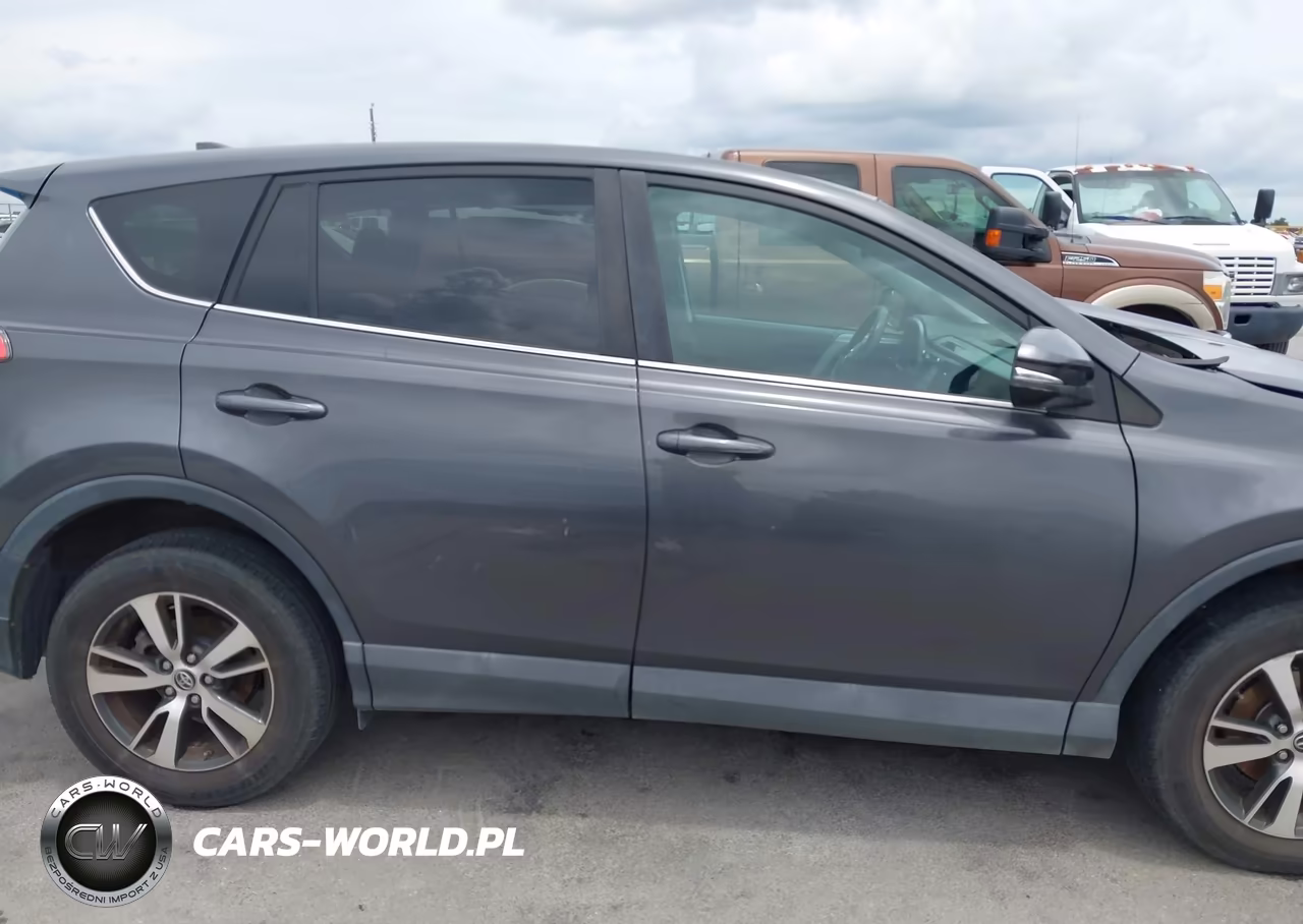 2018 Toyota Rav4 Xle VIN:2T3WFREV7JW483209 - 13