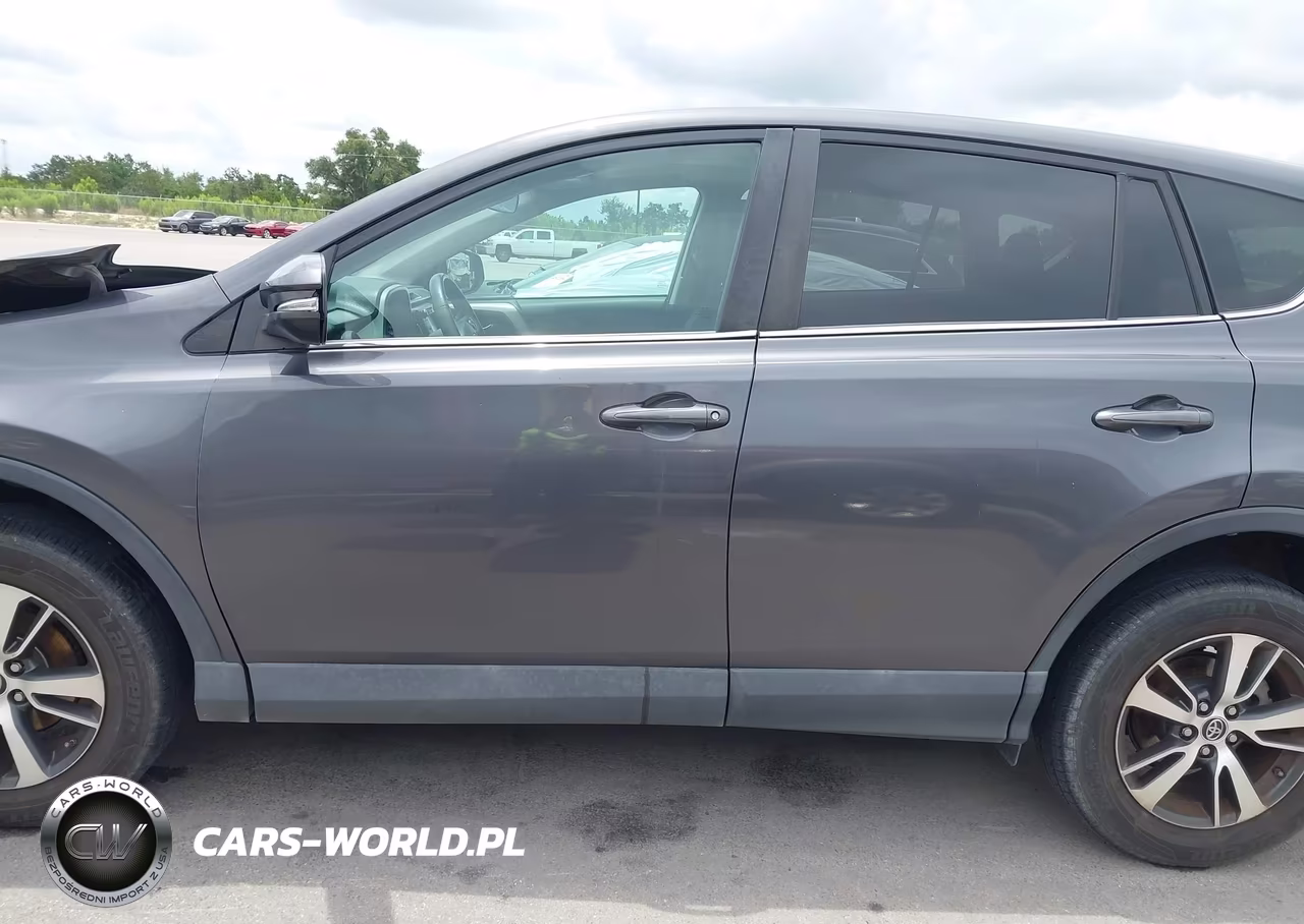 2018 Toyota Rav4 Xle VIN:2T3WFREV7JW483209 - 14