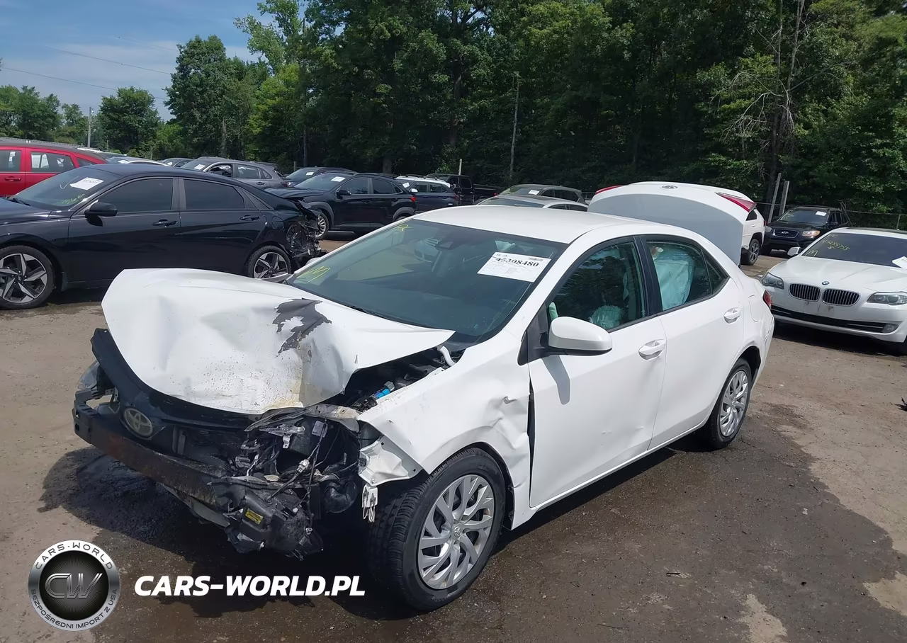 2018 Toyota Corolla Le VIN:5YFBURHEXJP754810 - 2