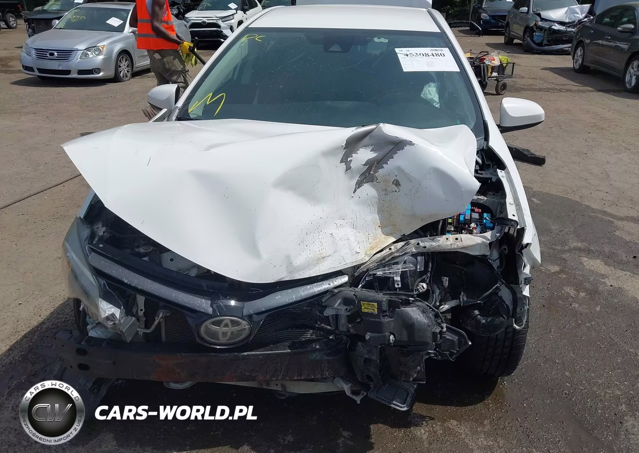 2018 Toyota Corolla Le VIN:5YFBURHEXJP754810 - 6