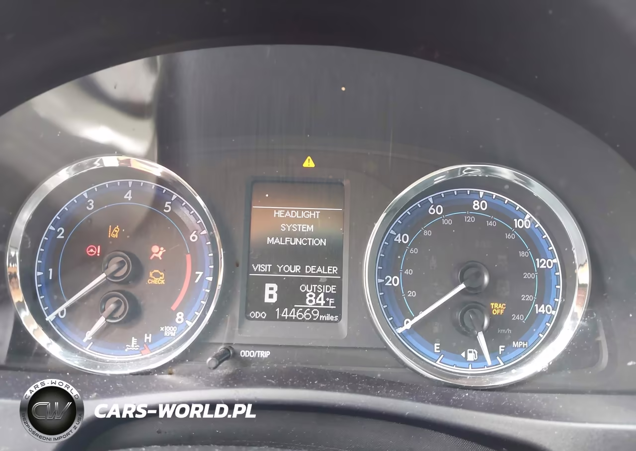 2018 Toyota Corolla Le VIN:5YFBURHEXJP754810 - 7