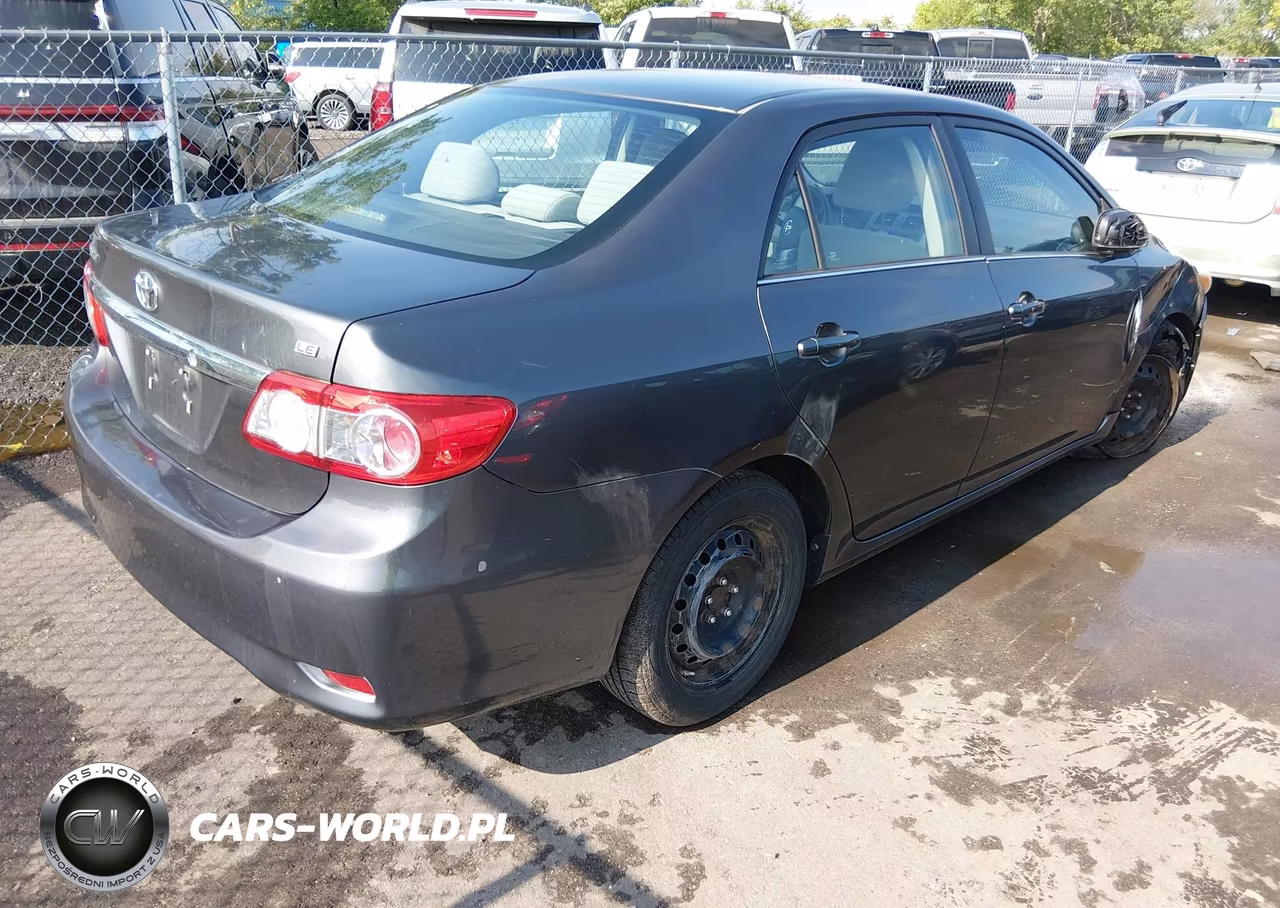 2013 Toyota Corolla Le VIN:2T1BU4EE6DC008270 - 4