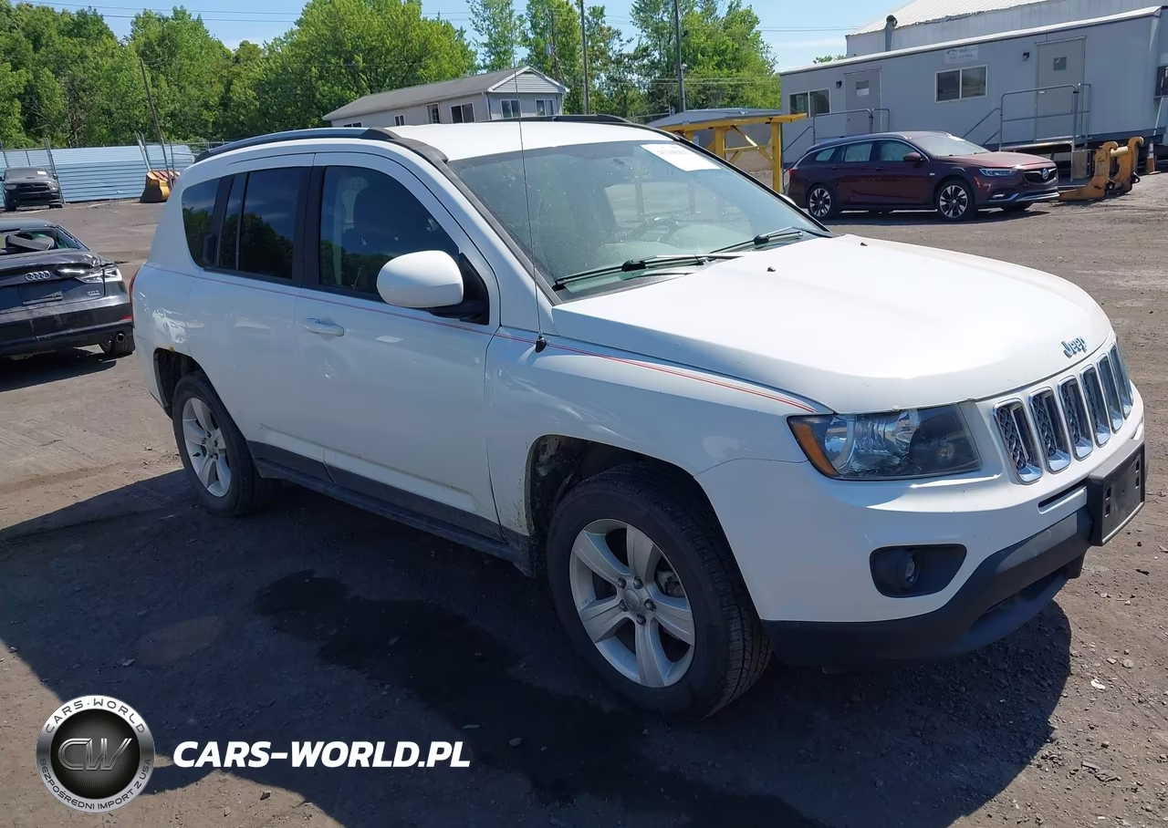 2016 Jeep Compass Latitude – zdjęcie 1 z 16
