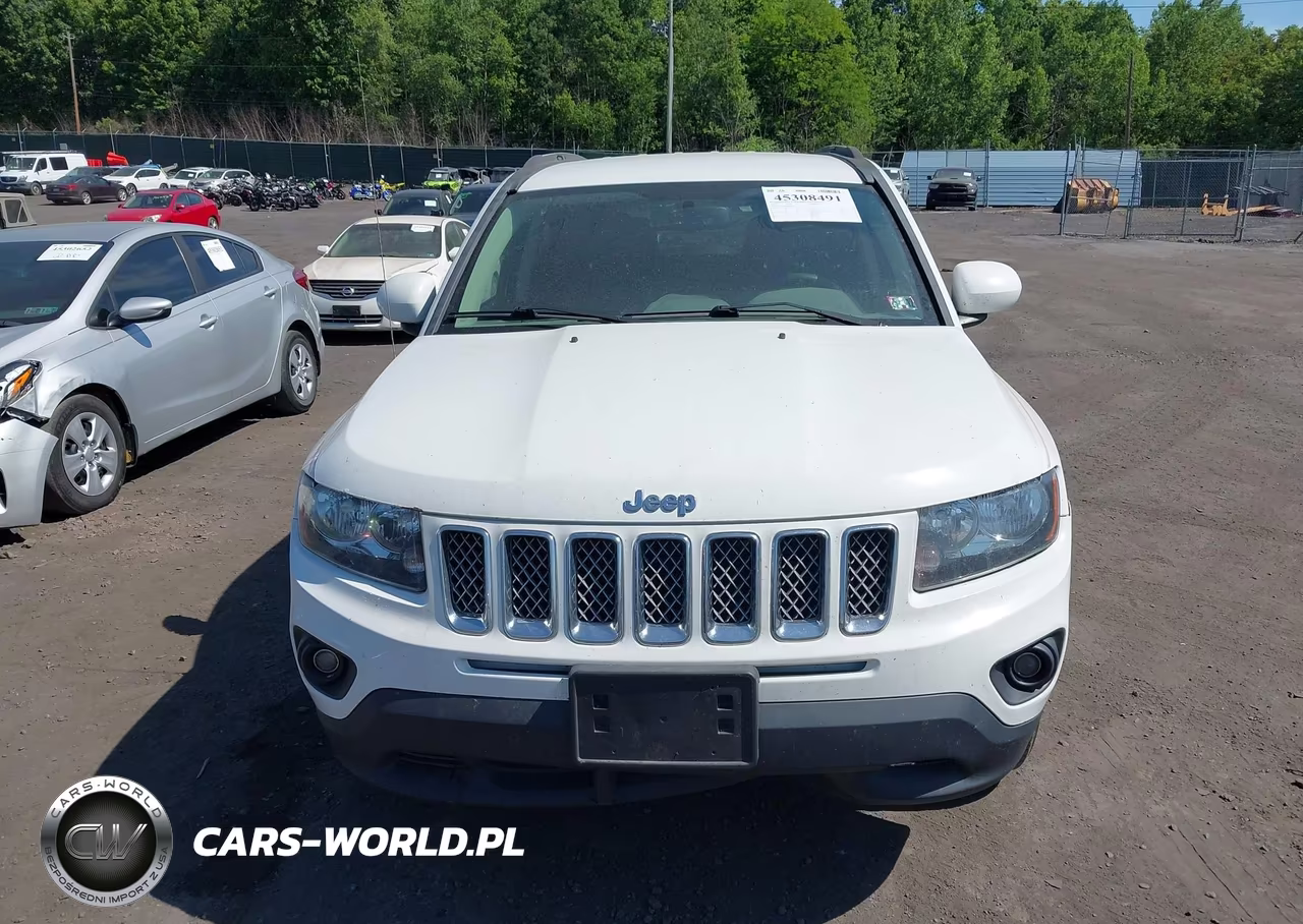 2016 Jeep Compass Latitude VIN:1C4NJDEB3GD810469 - 12