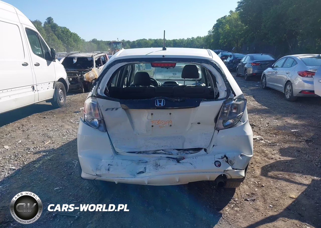 2009 Honda Fit VIN:JHMGE88259S038022 - 16
