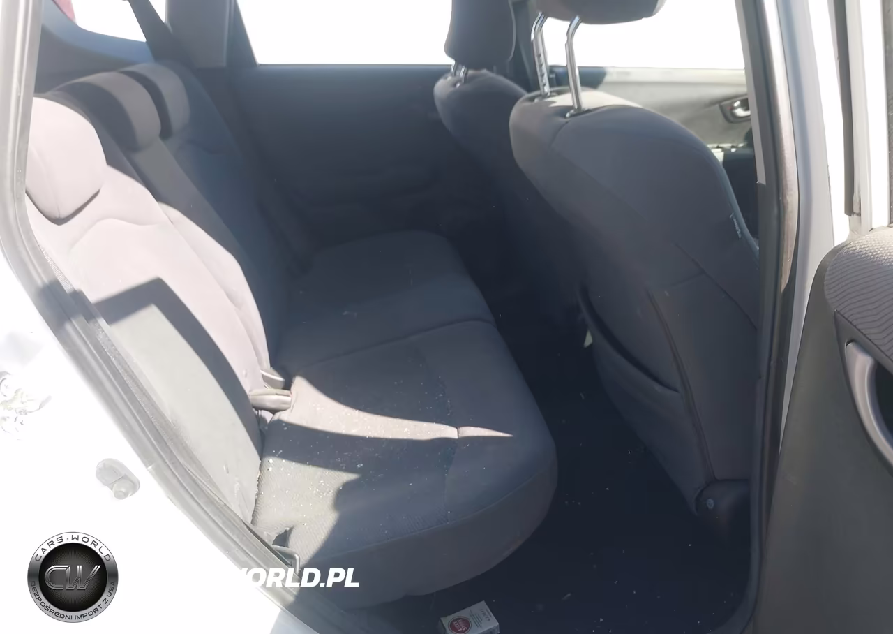 2009 Honda Fit VIN:JHMGE88259S038022 - 8