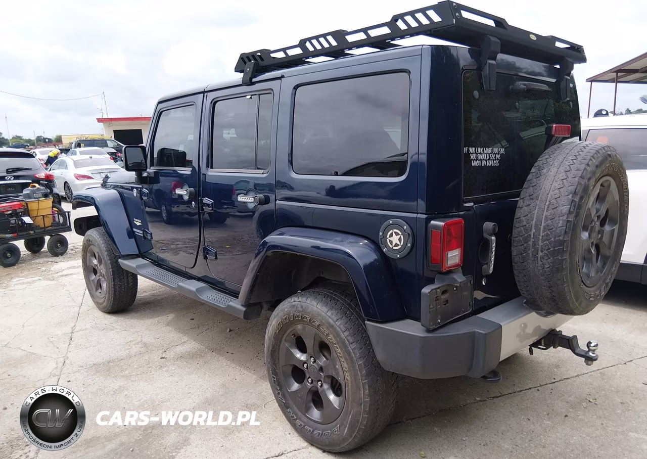 2013 Jeep Wrangler Unlimited Sahara VIN:1C4HJWEG0DL628184 - 3