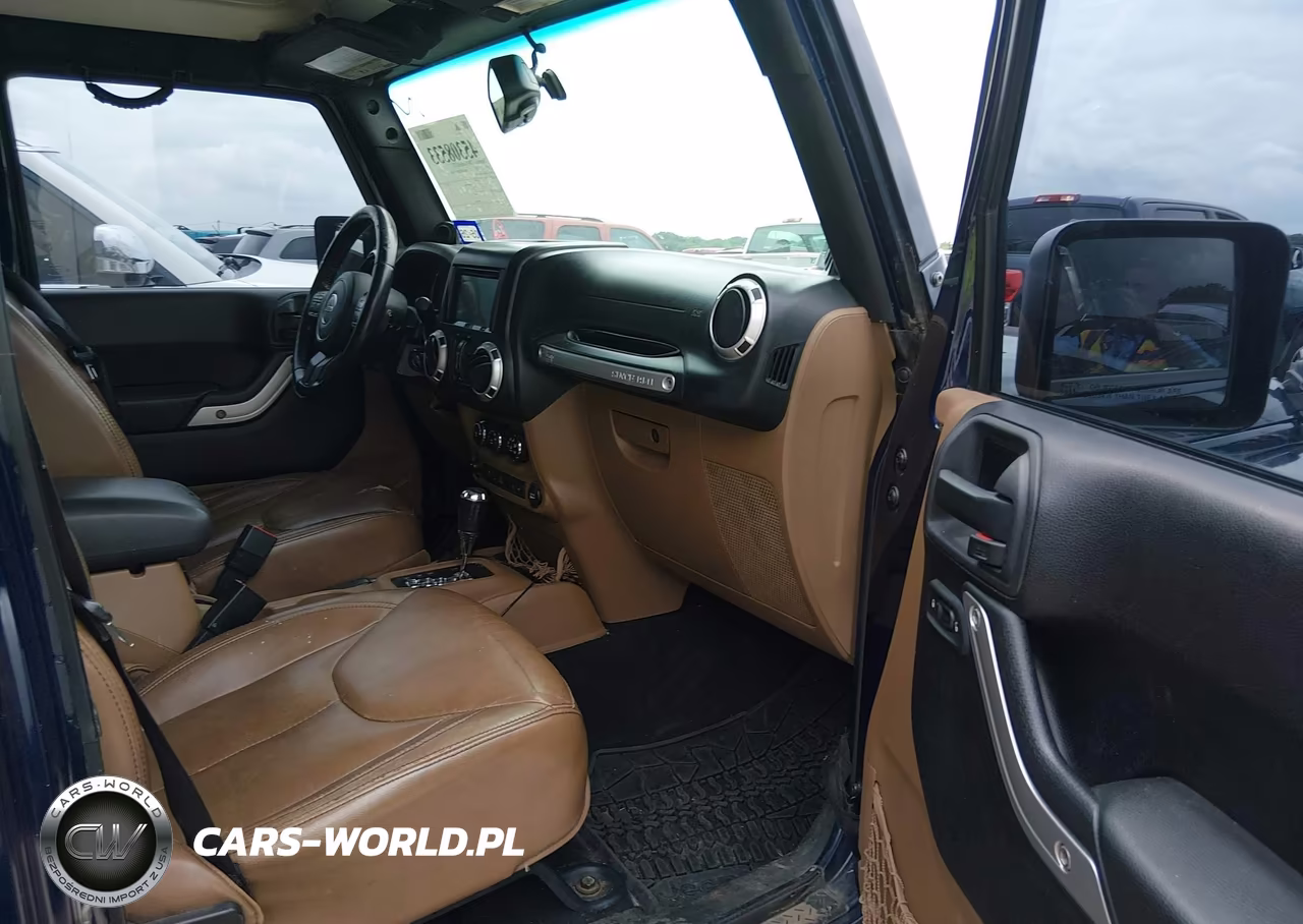 2013 Jeep Wrangler Unlimited Sahara VIN:1C4HJWEG0DL628184 - 5
