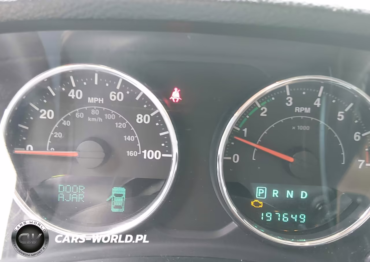 2013 Jeep Wrangler Unlimited Sahara VIN:1C4HJWEG0DL628184 - 7