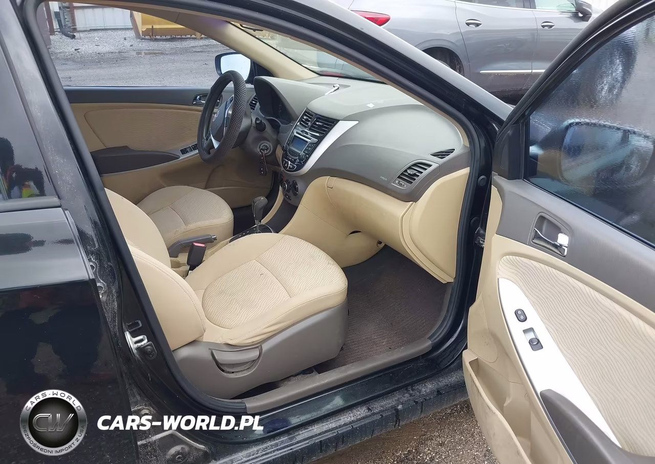 2013 Hyundai Accent Gls VIN:KMHCU4AE2DU381444 - 5