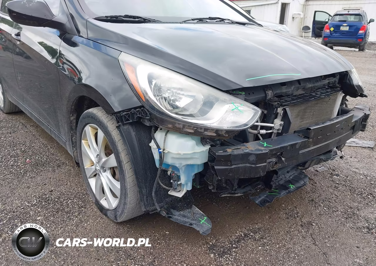2013 Hyundai Accent Gls VIN:KMHCU4AE2DU381444 - 6